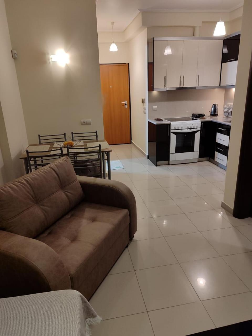 Adam Apartments Sarande Bagian luar foto